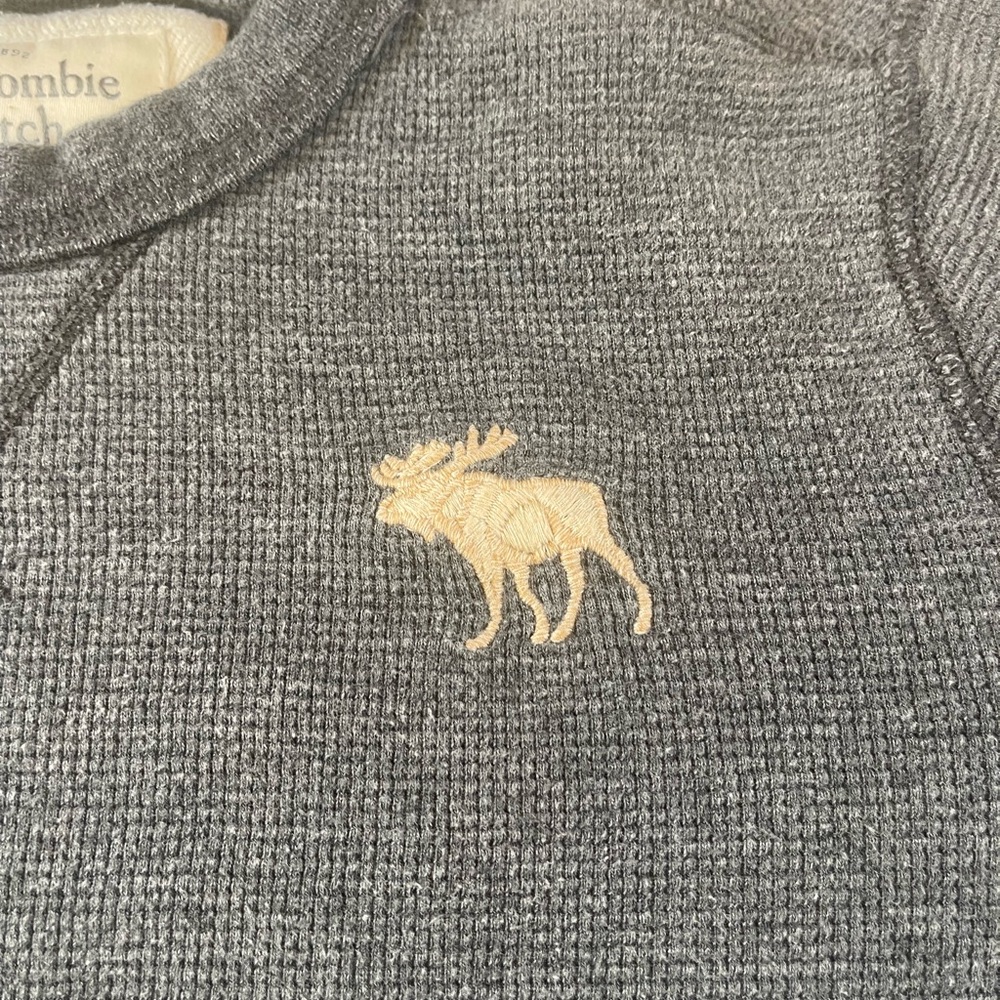 Abercrombie & Fitch Charcoal Long Sleeve Thermal sweatshirt size Large - Picture 3 of 7
